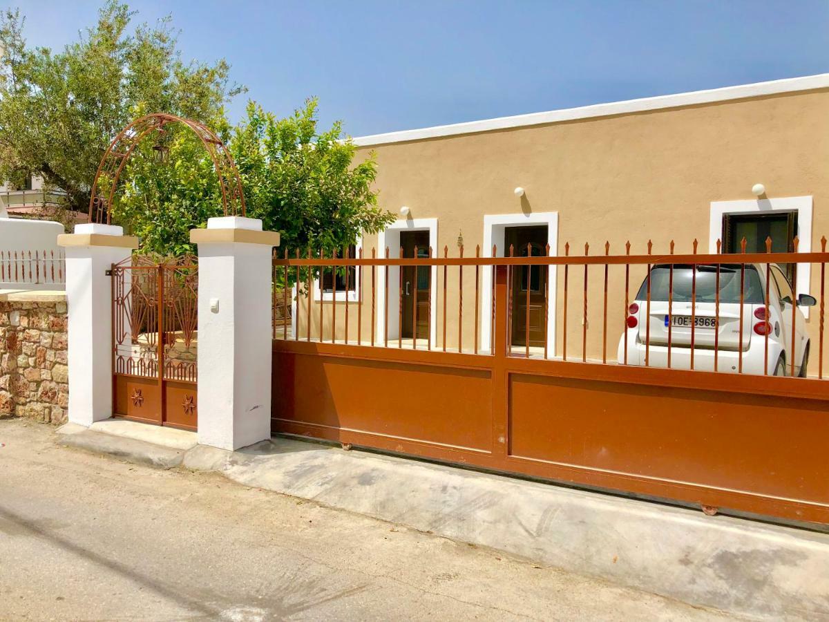 Bekos Traditional House Archangelos  Exterior photo